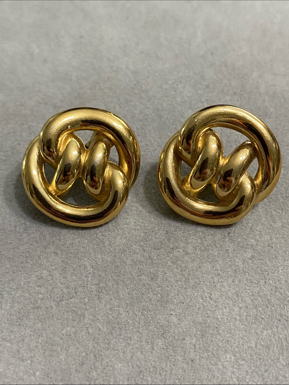 VTG Gold Knot Clip-On Earrings